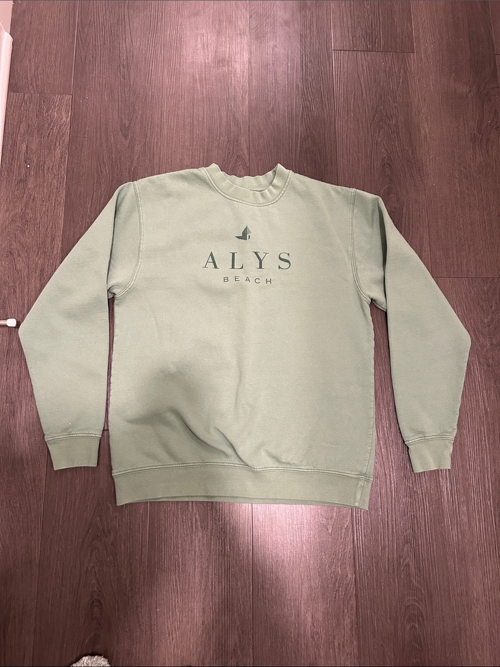 Alys Beach Green Crewneck Sweatshirt - size medium